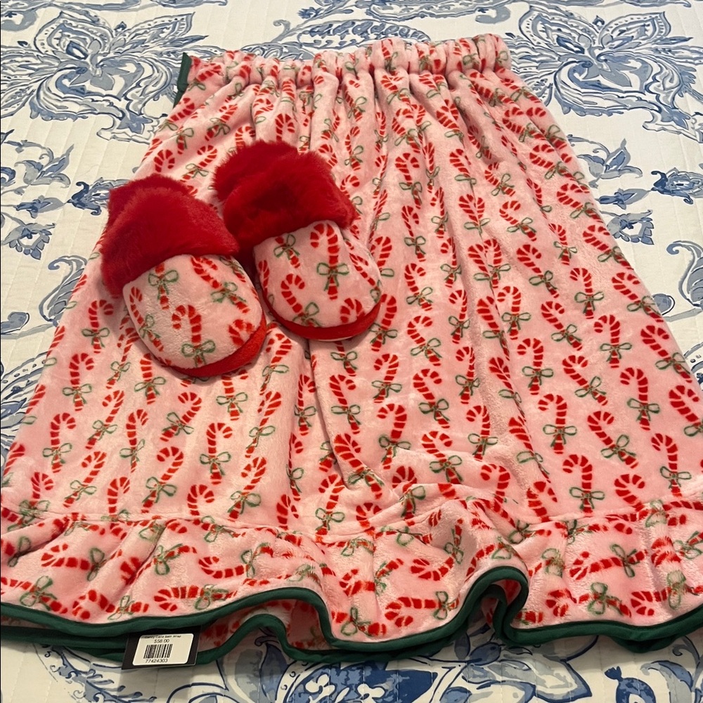Festive Candy Cane Bath Wrap  with Slippers